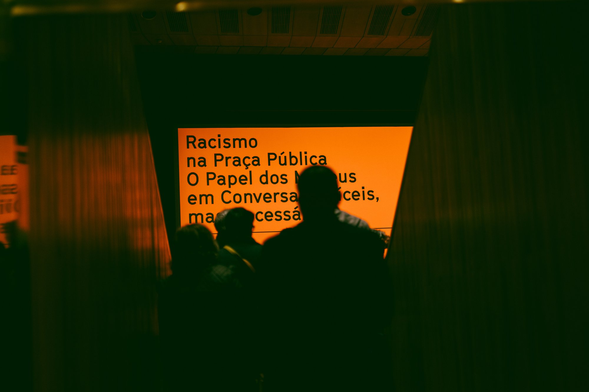 RACISMO NA PRAÇA PÚBLICA - O PAPEL DOS MUSEUS EM CONVERSAS DIFÍCEIS, MAS NECESSÁRIAS | Lonnie G. Bunch III | 7 JAN
Lonnie G. Bunch III, Secretário do Instituto Smithsonian, veio à Culturgest falar sobre a importância dos museus, enquanto espaços de reflexão sobre o colonialismo, racismo e a escravatura.
Fotografia: Vera Marmelo