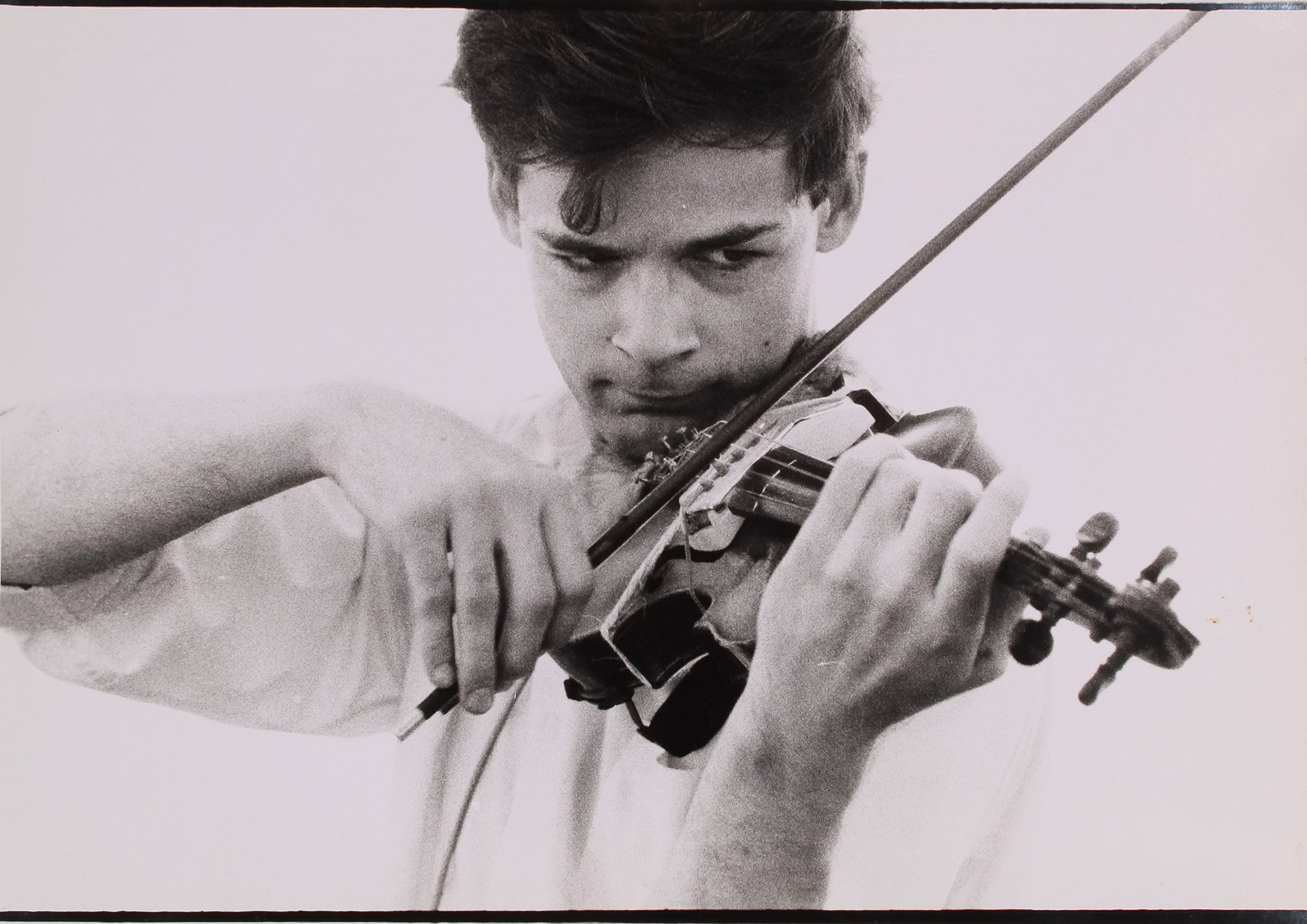 Tony Conrad played violin with the Theatre of Eternal Music in the early sixties, which utilised non-Western musical forms and sustained sound to produce what they called "dream music".