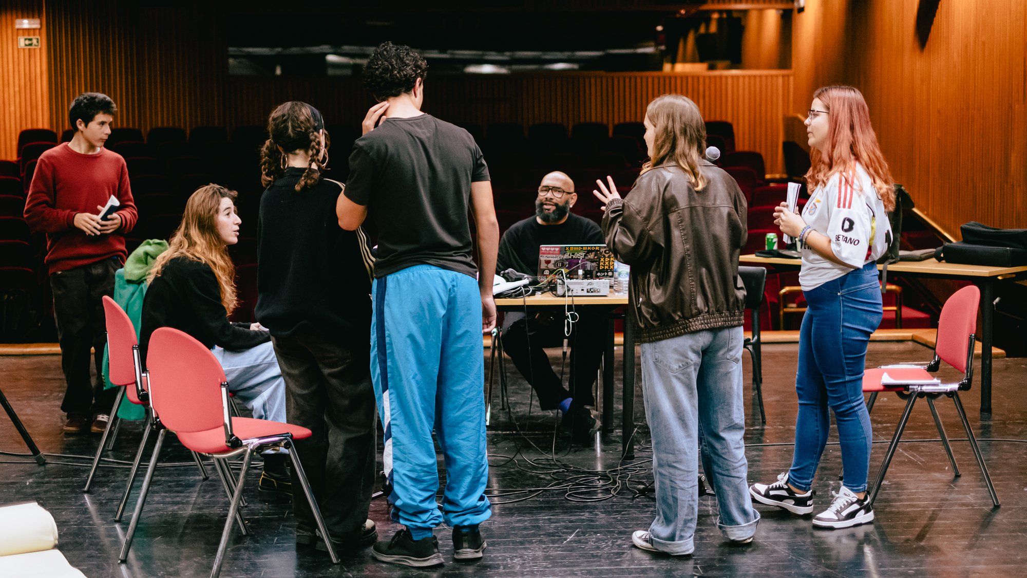 VOZES EM TRÊS TEMPOS