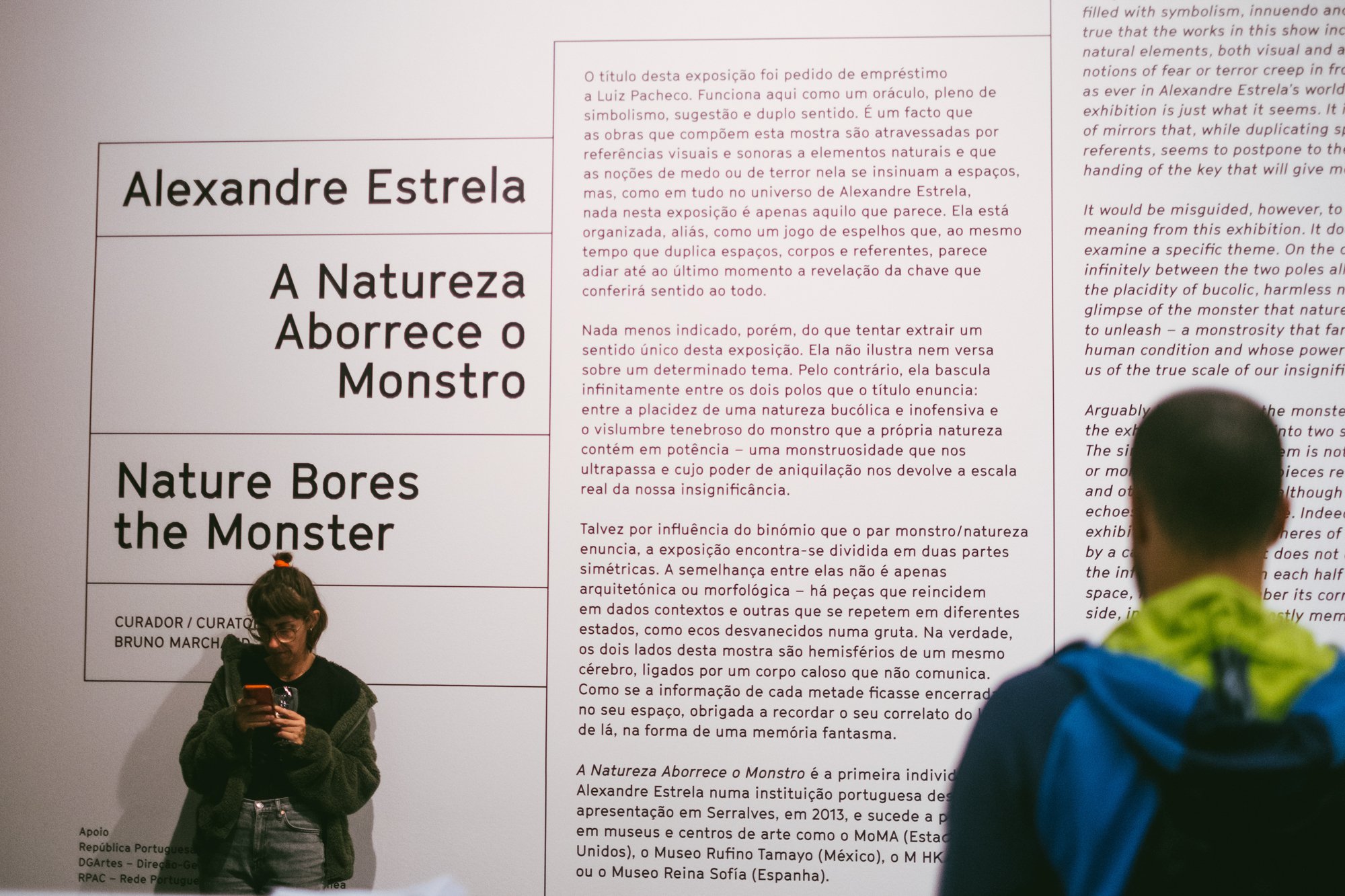 ALEXANDRE ESTRELA + ISABEL CARVALHO | Inauguração | 11 OUT 2024
> A noite em que inauguramos A Natureza Aborrece o Monstro, de Alexandre Estrela, e Editoria Errância, de Isabel Carvalho nas galerias da Culturgest.
© Vera Marmelo - Culturgest.
